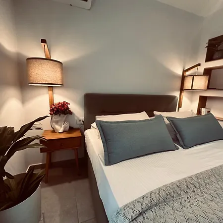 Tzane Luxury - Luxury In The Center For Comfort & Privacy By Mana Gers 4*
