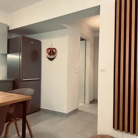 Tzane Luxury - Luxury In The Center For Comfort & Privacy By Mana Gers