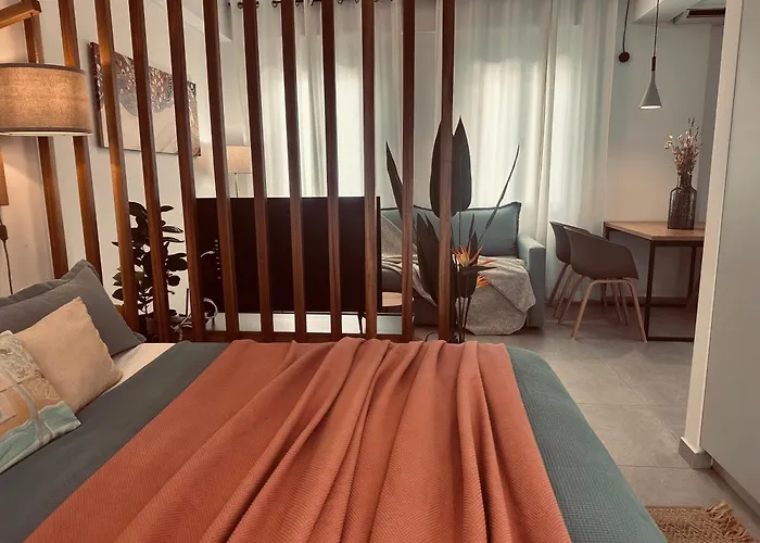 Tzane Luxury - Luxury In The Center For Comfort & Privacy By Mana Gers 4*