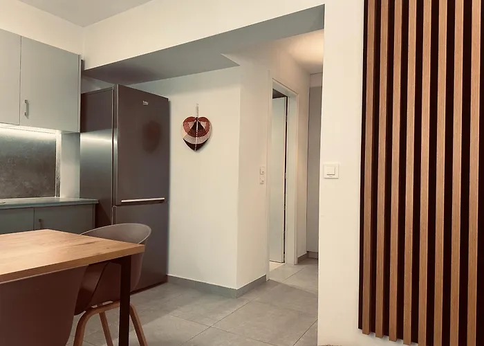 Tzane Luxury - Luxury In The Center For Comfort & Privacy By Mana Gers