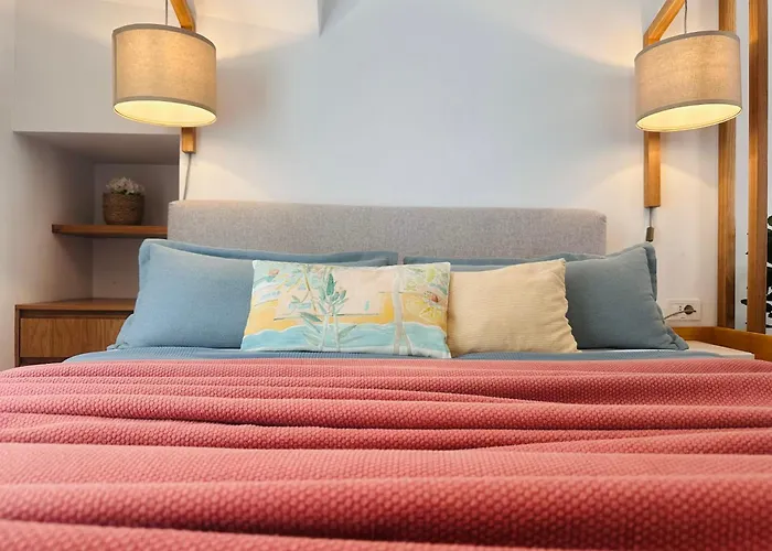Tzane Luxury - Luxury In The Center For Comfort & Privacy By Mana Gers Guest house 4*
