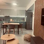 Pensjonat Tzane Luxury - Luxury In The Center For Comfort & Privacy By Mana Gers Zakintos