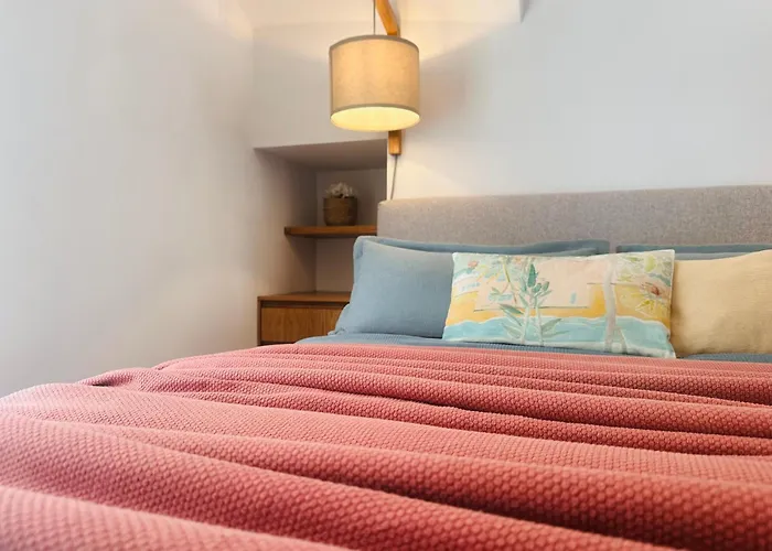 Tzane Luxury - Luxury In The Center For Comfort & Privacy By Mana Gers