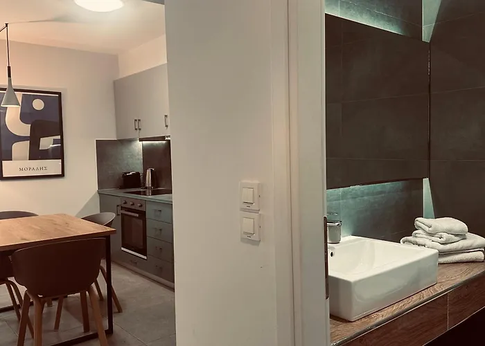 Tzane Luxury - Luxury In The Center For Comfort & Privacy By Mana Gers Maison d'hôtes Zante